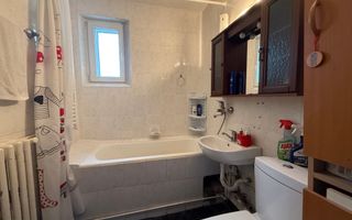 2 CAMERE TATARASI SCOALA 4 IONET TEODOREANU , GEAM LA BAIE, CENTRALA. - Poză 8