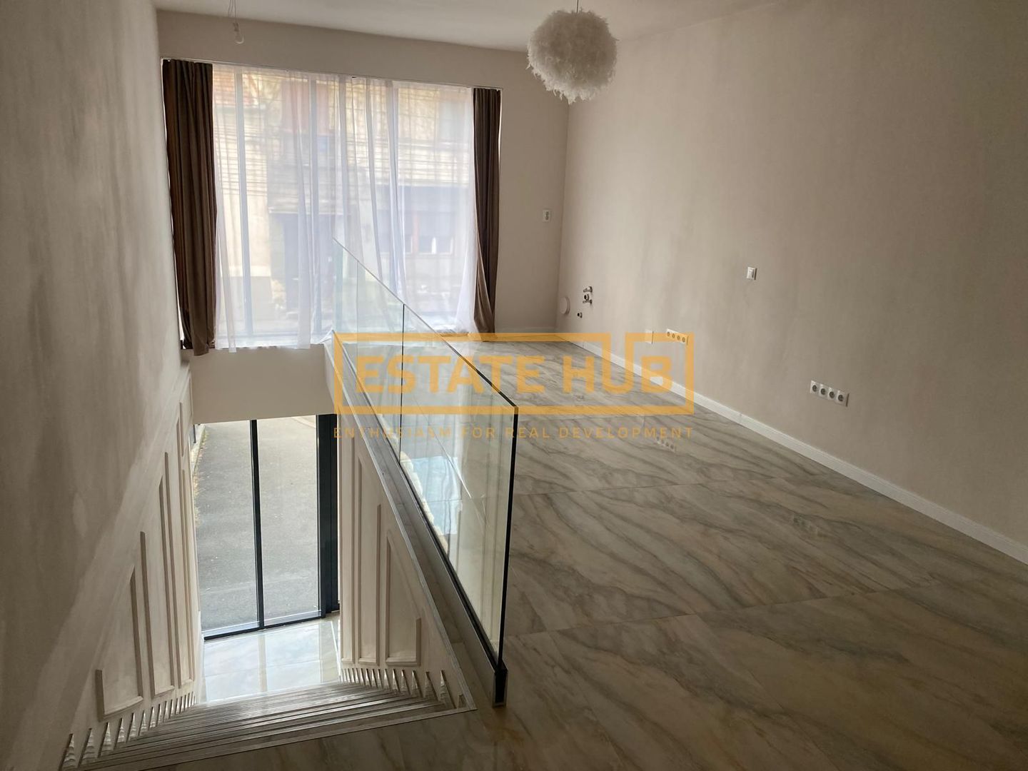 Spatiu comercial de inchiriat | Zona Ultracentrala- acces direct - Poză 2