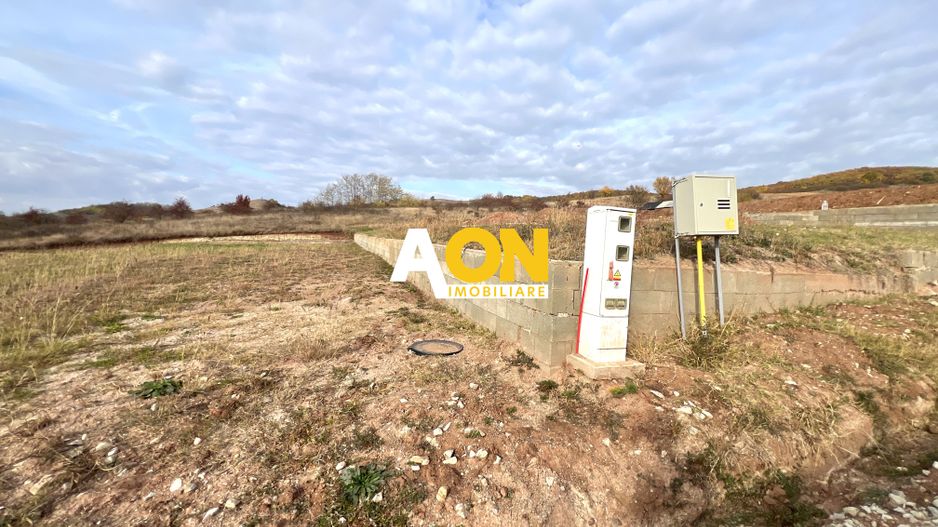 Teren de vanzare priveliste panoramica, com. Ciugud, toate utilitatile - Poză 1