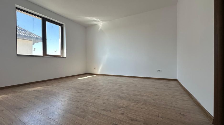 Vilă individuală P+1+M, 167 mp utili, teren 300 mp – lângă școală - Poză 8