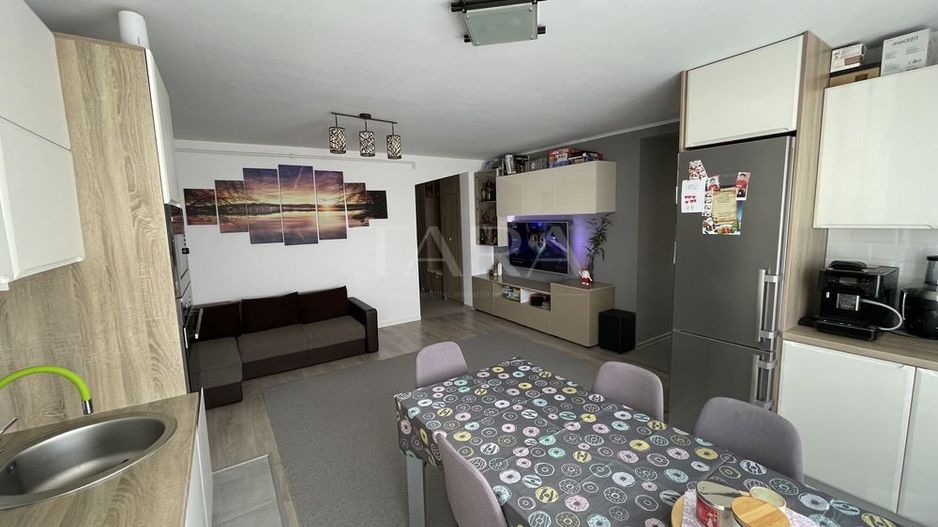 Apartament 2 dormitoare, finisat, mobilat personalizat, zonă liniștită. - Poză 2