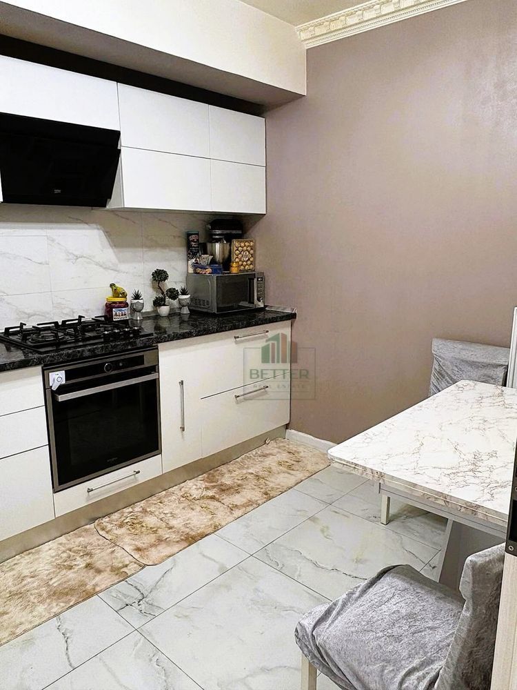 Vanzare apartament 2 camere terasa si balcon plus loc parcare - Poză 4