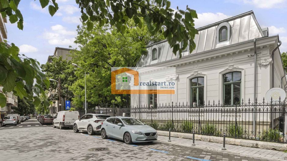 Cartierul Armenesc, Vila impozanta S+P+M, teren 615mp, terasa, curte - Poză 1