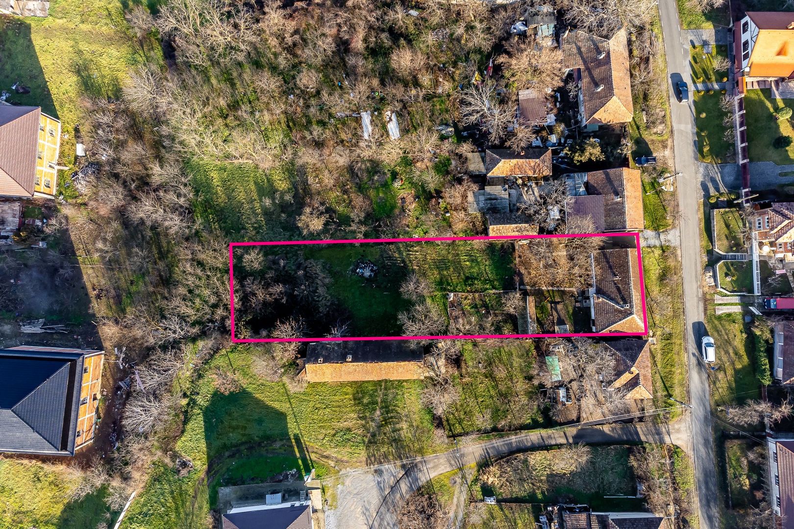 VÂNDUT! Casă cu teren generos de 1680mp pe dealul Șiriei! - Poză 4