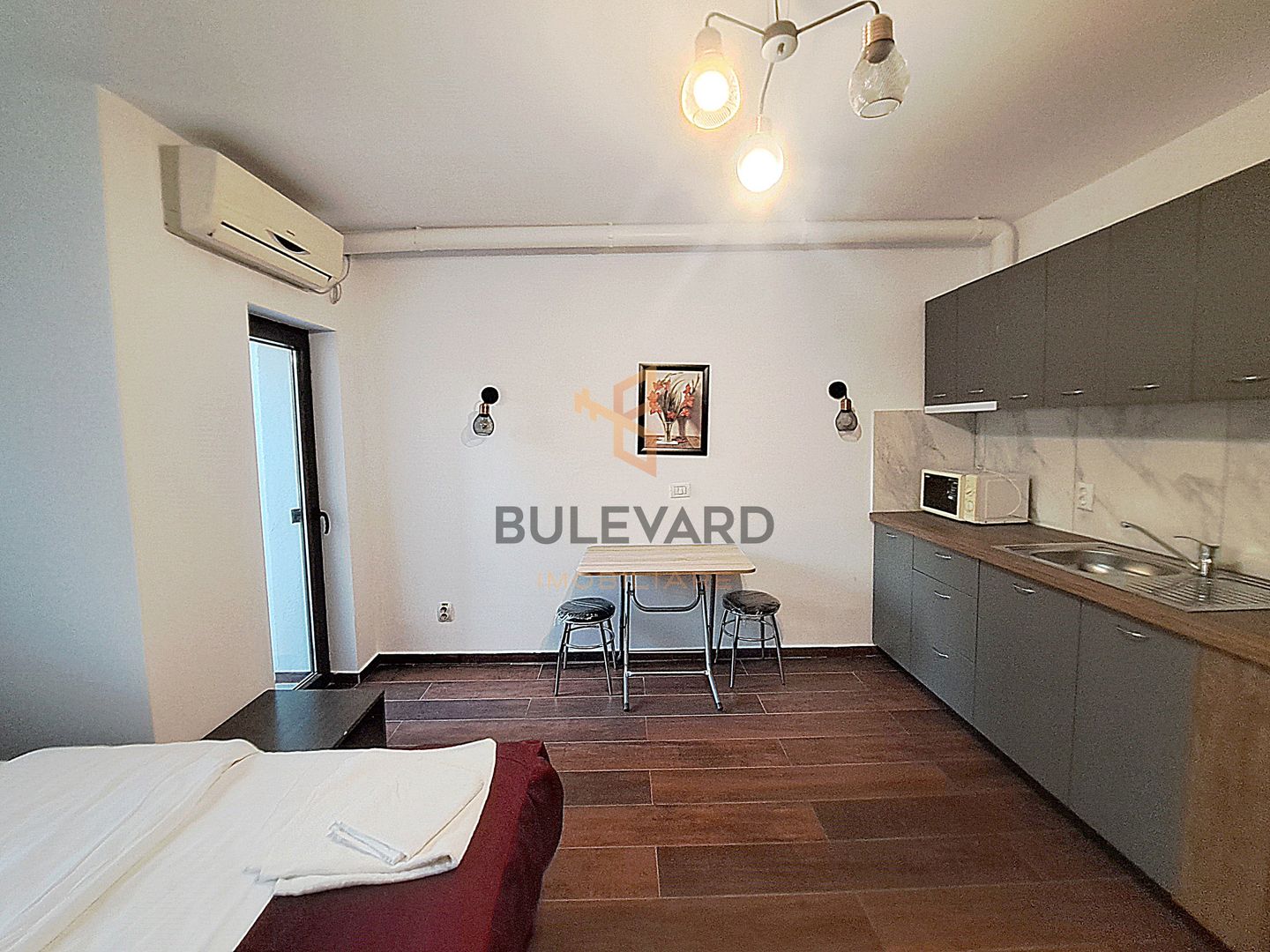 Garsoniera de inchiriata in zona Metro! - Poză 2