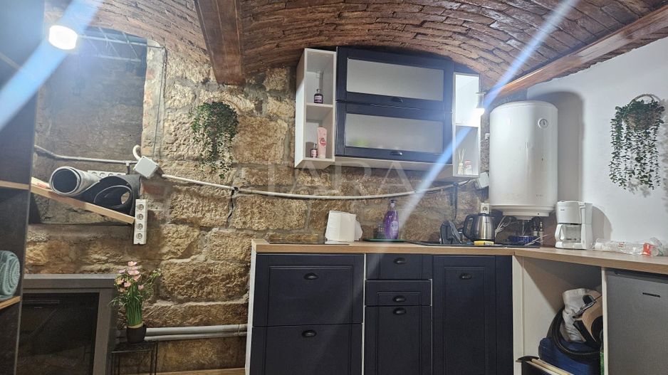 Garsonieră modernă, renovată complet, zona Centrala - Poză 3