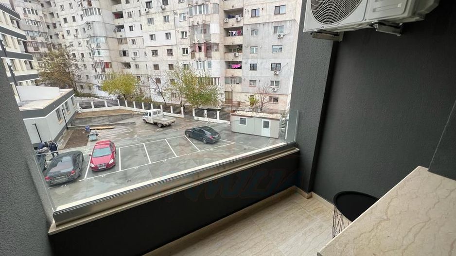 Inchiriem studio in Micro 17 , etaj 2 bloc ROKA, parcare privata, - Poză 1