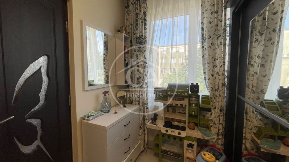 Apartament de vânzare cu 2 camere în zona Velența, Oradea - Poză 6