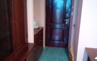 BRASADAS vinde garsoniera 21mp pe Ostrovului la etajul 4/4. - Poză 8