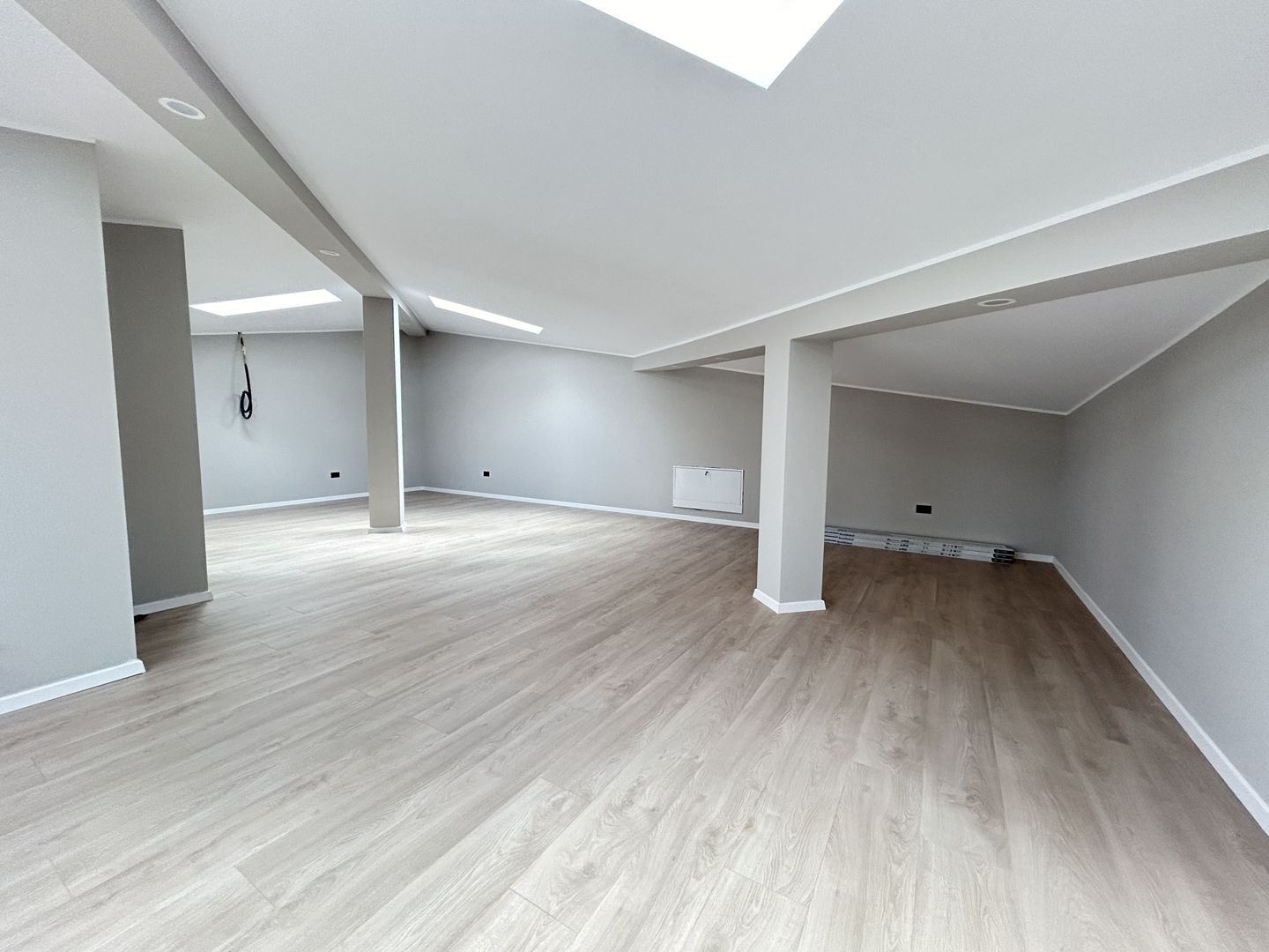 VILA INDIVIDUALA | TUNARI | MUTARE IMEDIATA - Poză 19