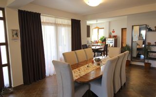 Casă / Vilă cu 5 camere de vânzare în zona Dumbravita - Poză 8