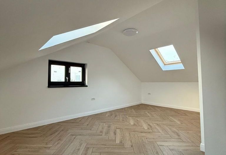 APARTAMENNT MANSARDA  BLOC NOU ZONA DOMENI - Poză 4