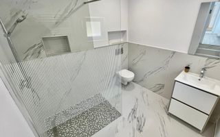 Apartament Ultracentral cu 2 camere complet renovat - de vânzare - Poză 8