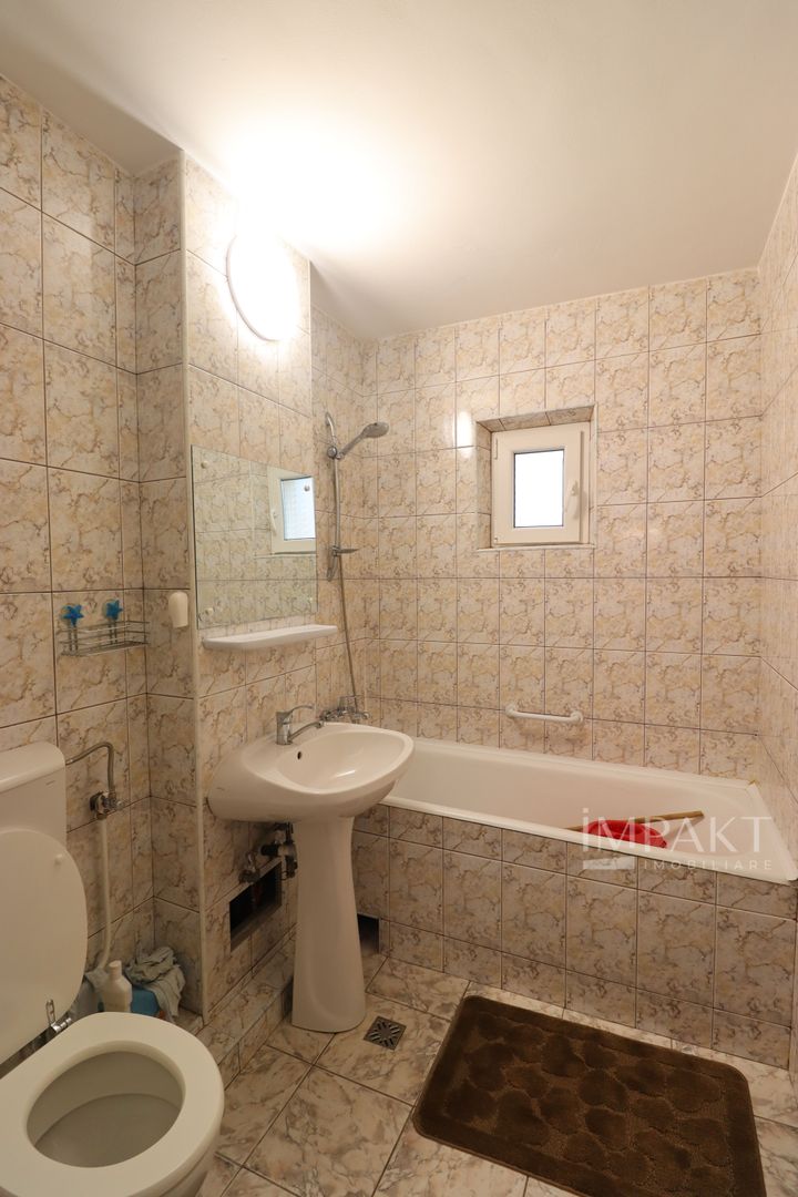Apartament cu 3 camere, decomandat, zona strazii Gheorghe Dima! - Poză 12