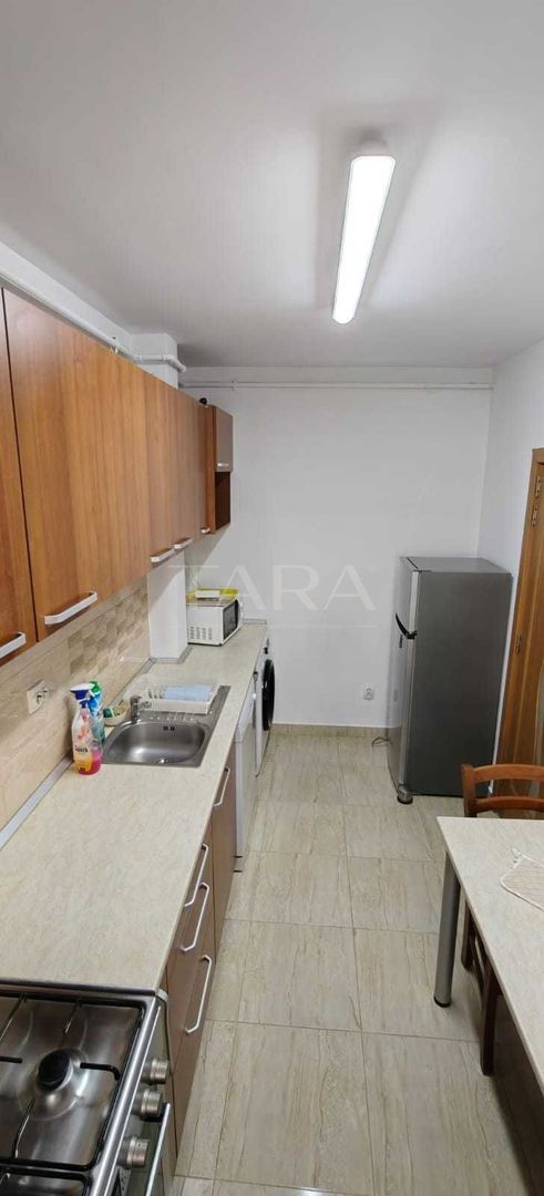 Apartament 3 camere decomandat, parcare inclusă. - Poză 3