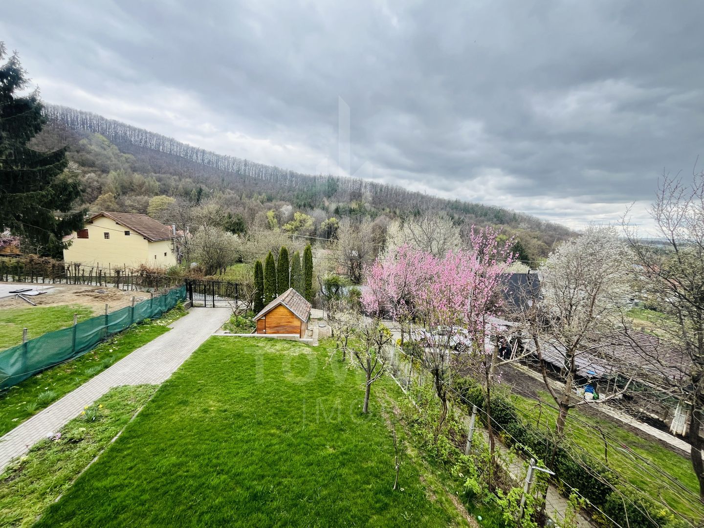 Casă de vacanță în Tocile - Poză 5