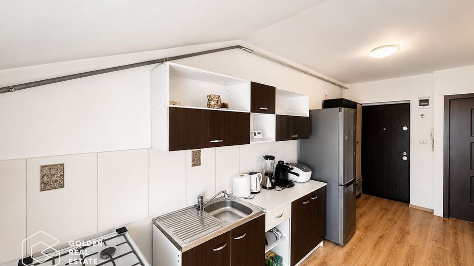Apartament 2 camere, zona Parneava, etaj 3, centrala proprie, loc parcare - Poză 8