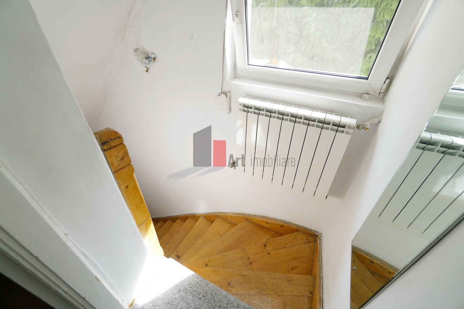 Proprietatea "ARCHA" , Vatra Luminoasa, JUMATATE DE VILA, intrare separata - Poză 24