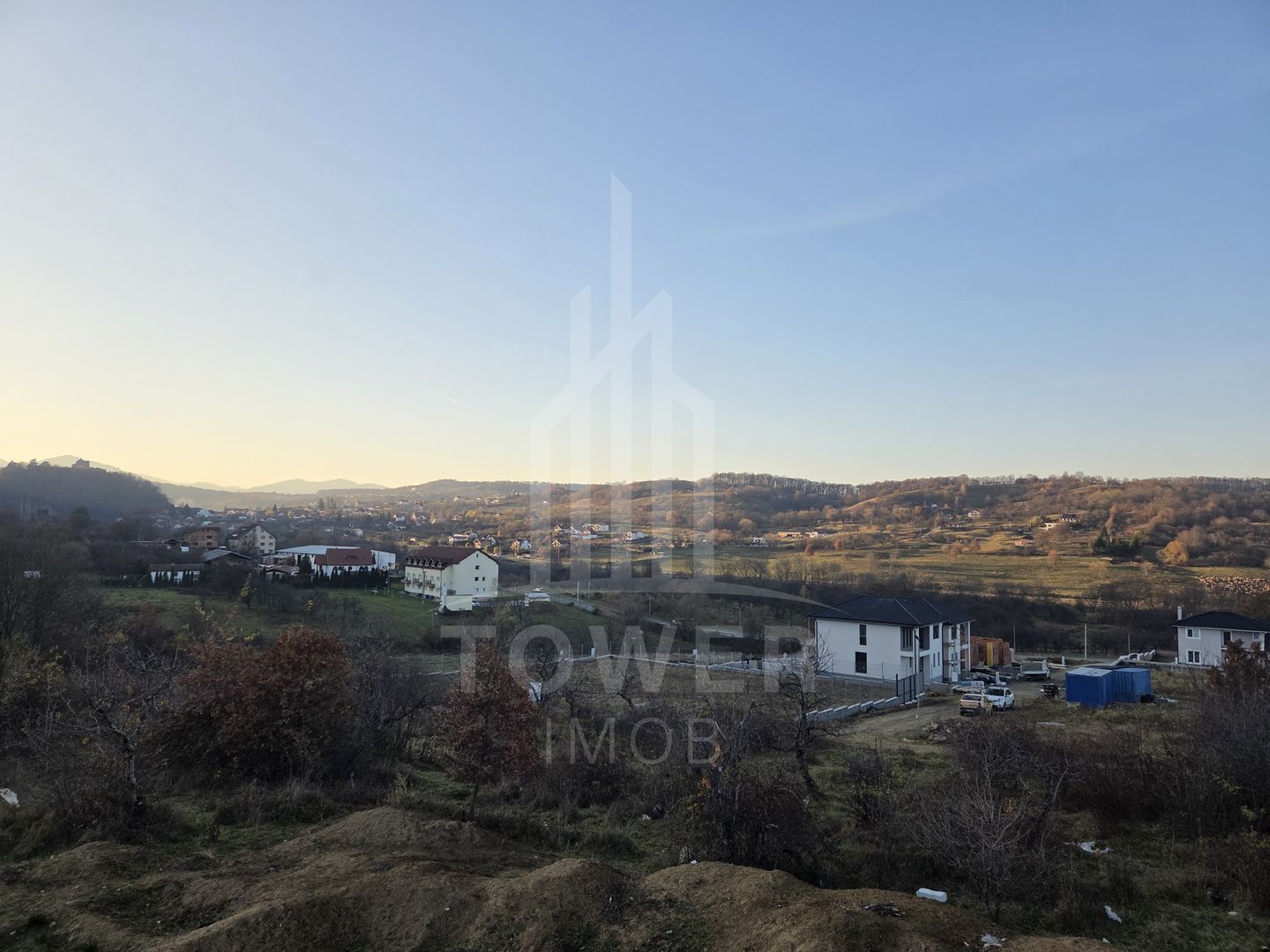 Casă modernă în Cisnădioara / Cisnădie – vedere către Cetatea Cisnădioara - Poză 6