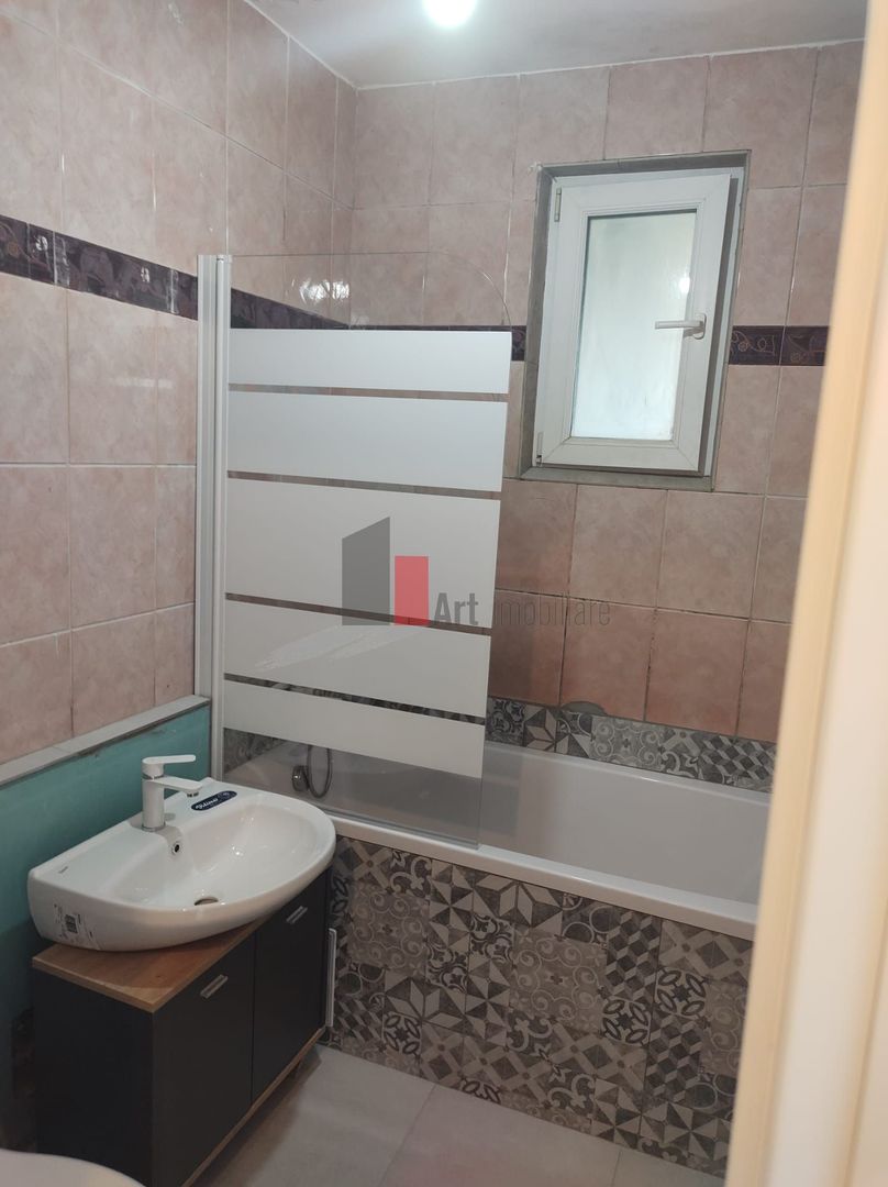 Vânzare apartament 3 camere Brâncoveanu - Poză 2