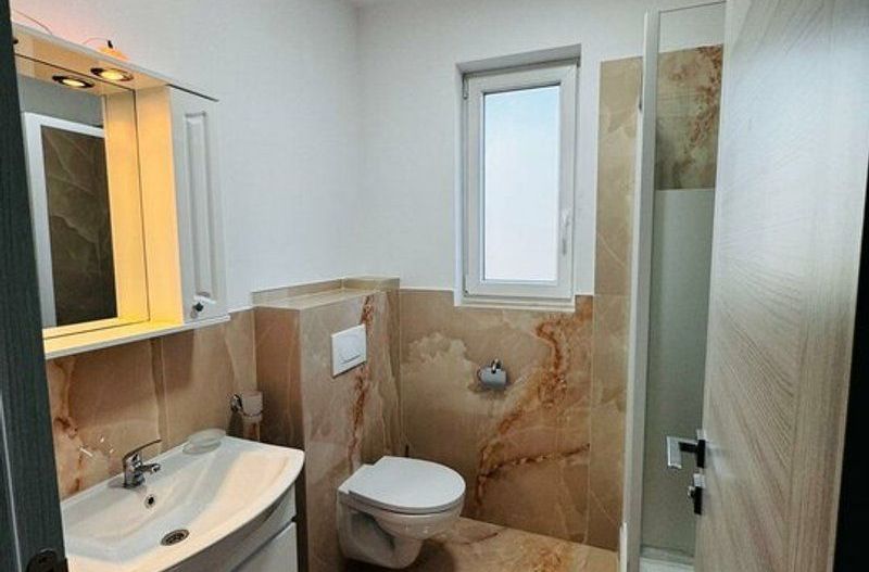 Cautam chirias pentru apartament nou 2 camere in gradiste Arad - Poză 8