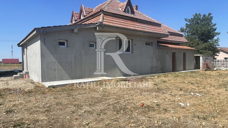 Casă cu potențial comercial | 1700 mp teren | Tarian – Girișu de Criș - Poză 4