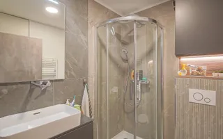Apartament premium tip vilă, cu terasă de 70 mp, garaj | Răcădău - Poză 16