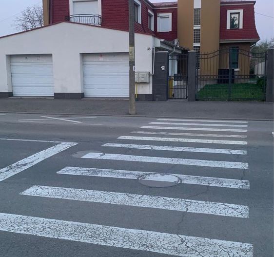 Casă  cu piscină- Unirii- Calea Voinicenilor - Poză 4