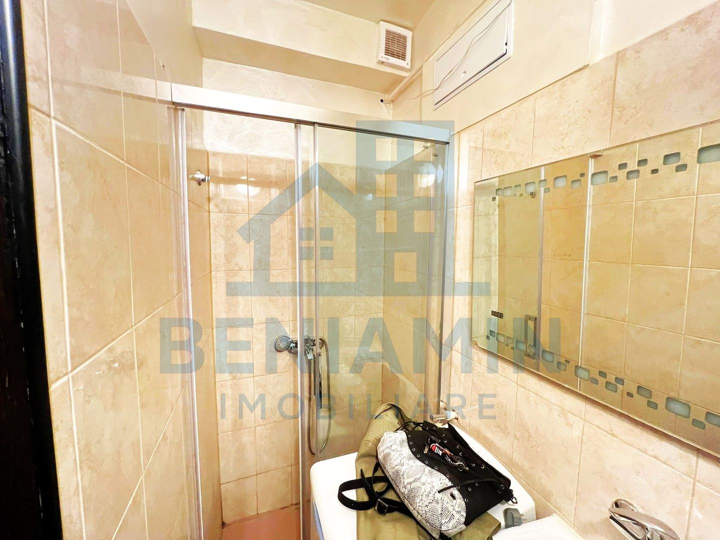 Garsoniera-Etaj2-Triaj-Mobilata-Utilata-Parcare-Gaze-Disponibila Acum - Poză 7