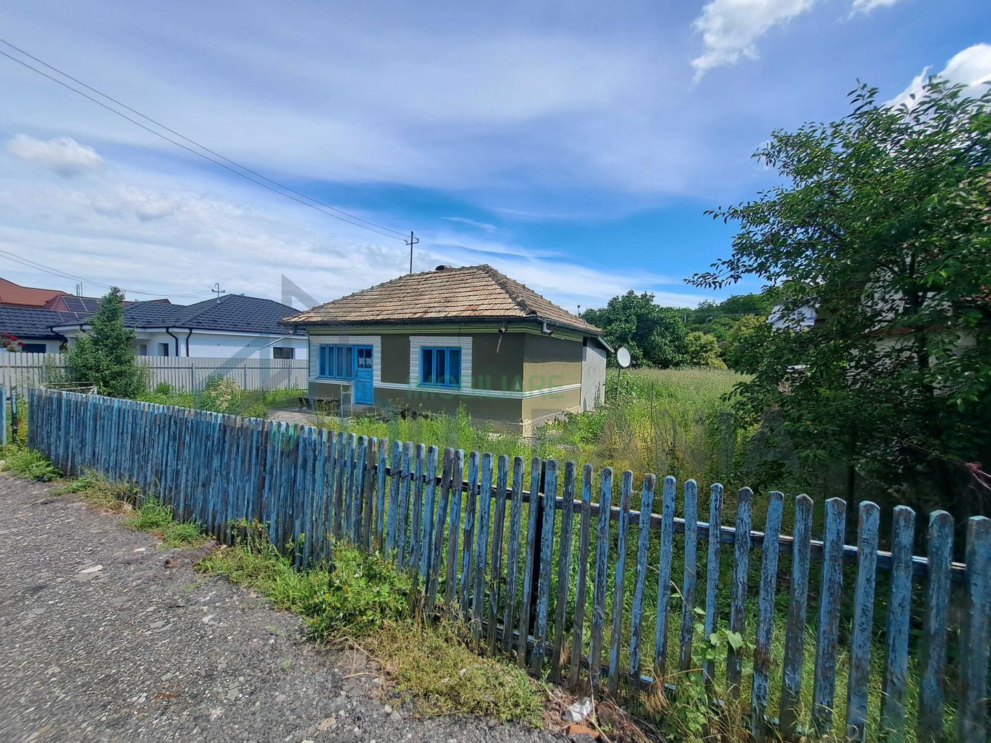 Casă cu teren de 721 mp în Iași, Șoseaua Bucium - Poză 1