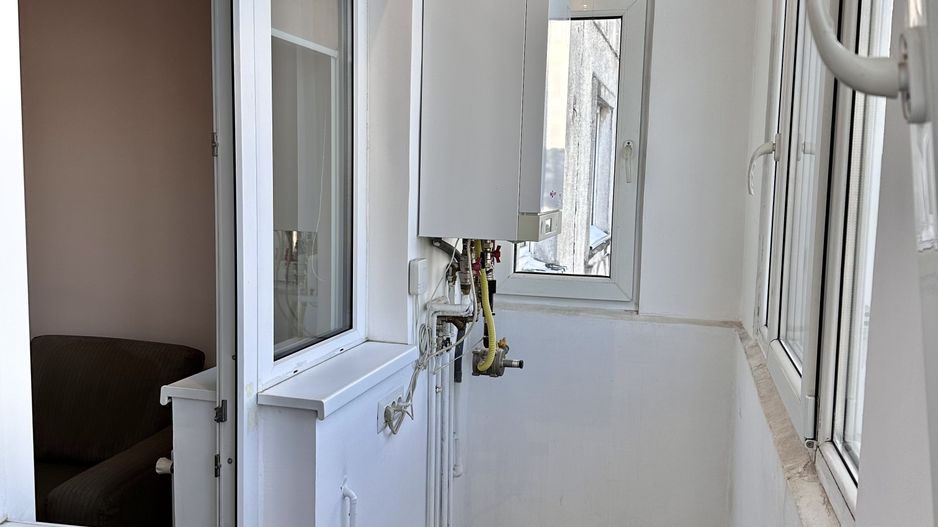 Apartament 3 camere V.V. Stanciu 7 | Timpuri Noi | Renovat - centrala termica. - Poză 8