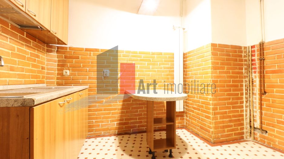 Apartamentul "DEKORA", bloc Art Deco, interior compartimentat de exceptie - Poză 32