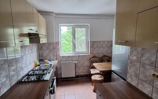 Etaj 2. Centrala termica proprie. Mobilat. Boxa in CF - Poză 1