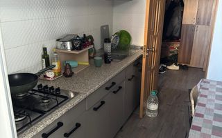 Vând apartament cu 2 camere - Poză 1