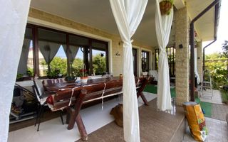 CASA DEOSEBITA APROAPE DE PROMENADA IN EUROCARTIER - Poză 2