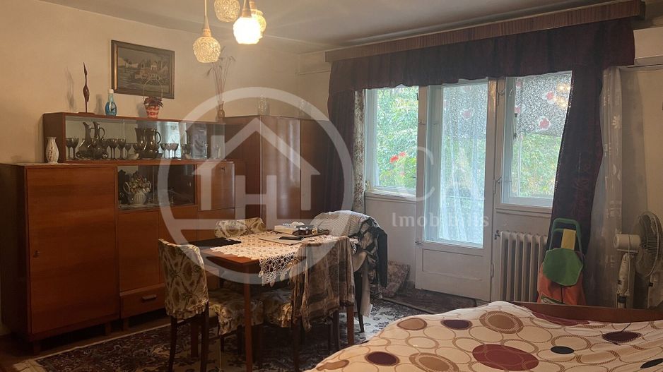 Apartament cu 2 camere de vanzare Rogerius Oradea - Poză 2