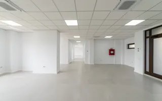 Spațiu comercial generos – 160 mp – poziție premium pe Craiovei! - Poză 11
