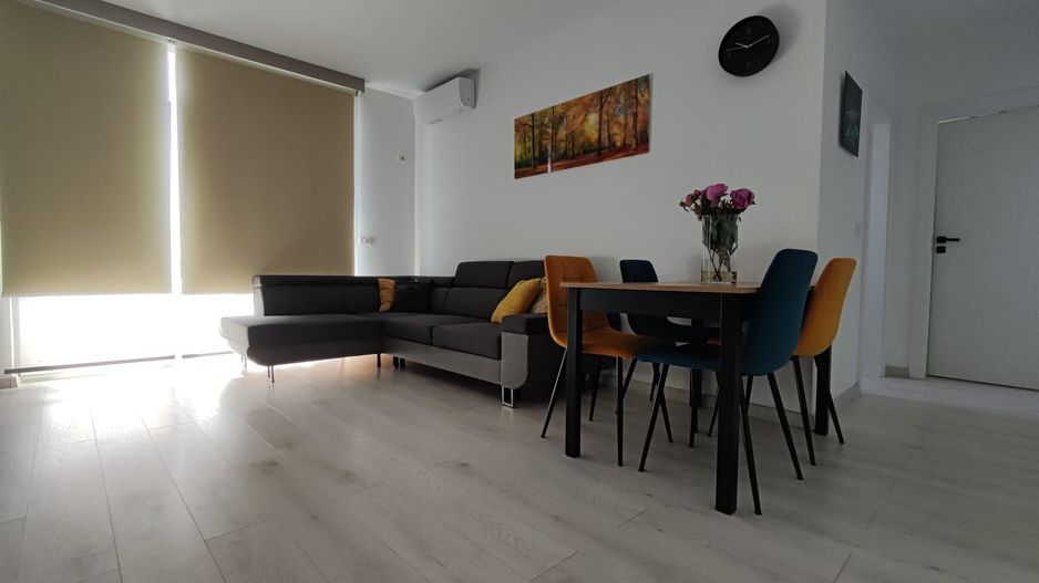 Apartament cu 3 camere, 2 bai si loc de parcare - Poză 4
