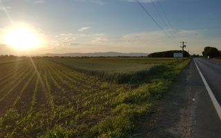 Teren intravilan Stupini front la Calea Feldioarei, DN 13 - Poză 3