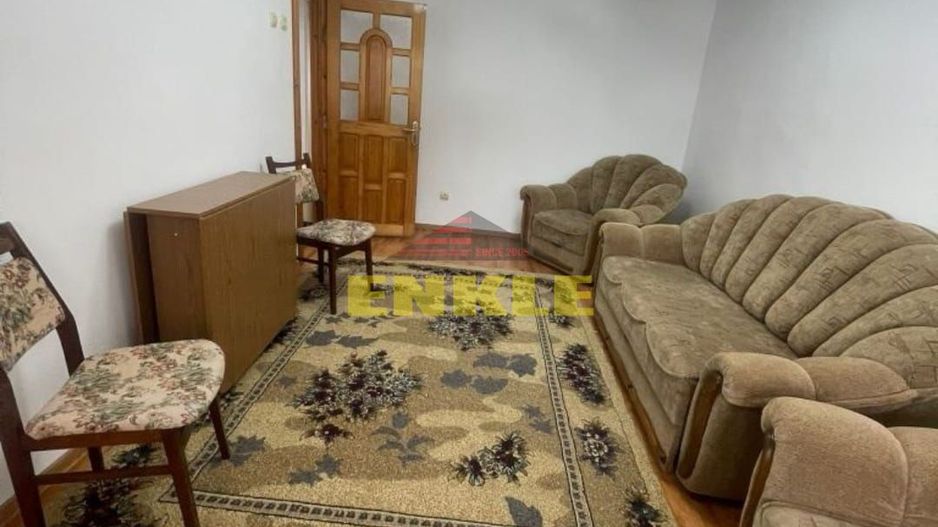 De închiriat apartament 4 camere decomandat - Poză 4