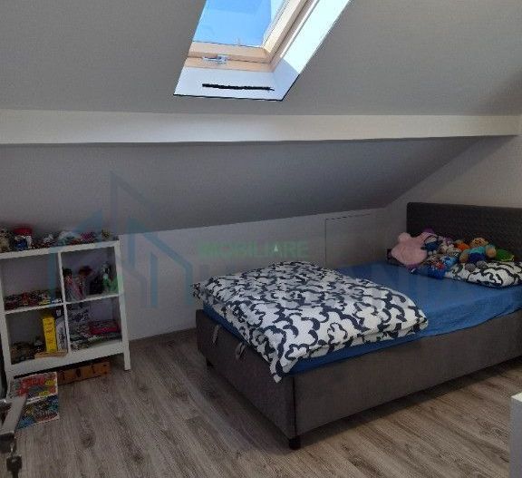 Apartament cu 4 camere de vânzare în Valea Lupului - Poză 4