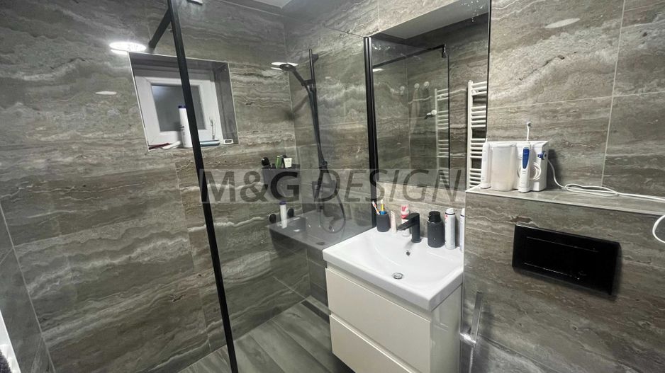 2 camere decomandat 2 balcoane , Bucovina  langa parc cu  centrala - Poză 2