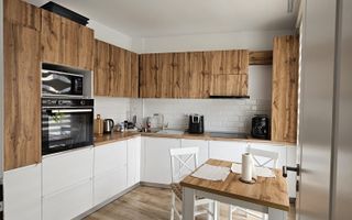 Apartament modern, 2 Camere,  Zonă Semicentrală. - Poză 1