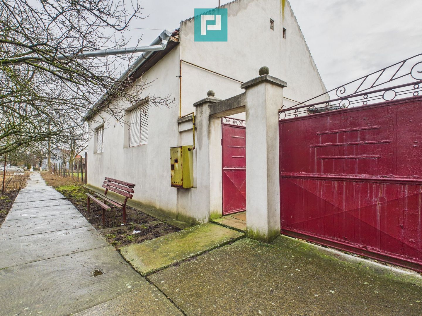 Casă cu 4 camere în Nădab - Poză 1