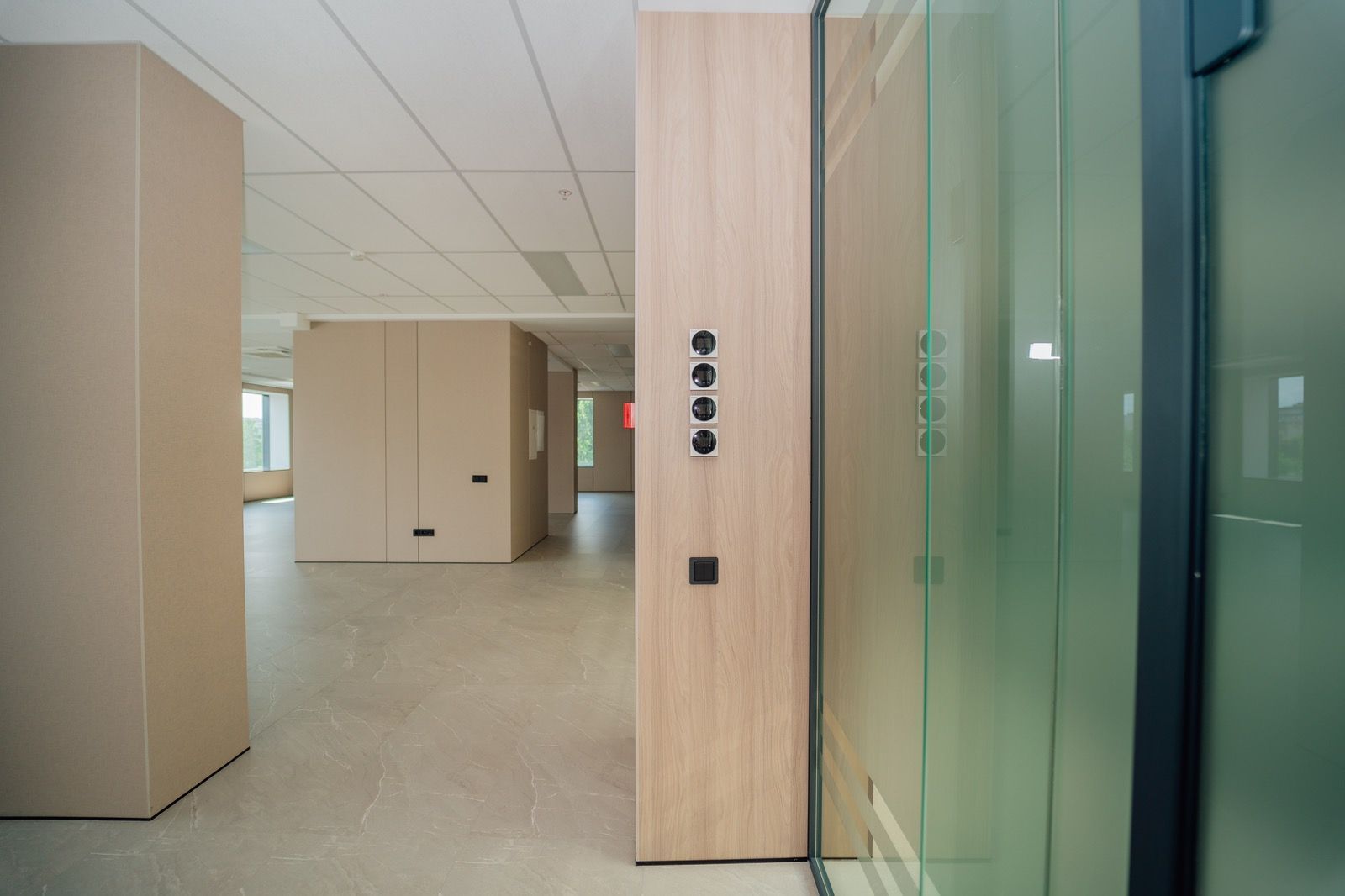 Spațiu Comercial de Închiriat – 168,2 m² | Business Center Premium | Chișinău, Centru | Bulevardul Ștefan cel Mare și Sfânt 115/1 - Poză 4