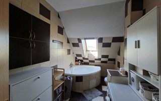 Apartament spațios pe 2 niveluri, complet mobilat și utilat. - Poză 8