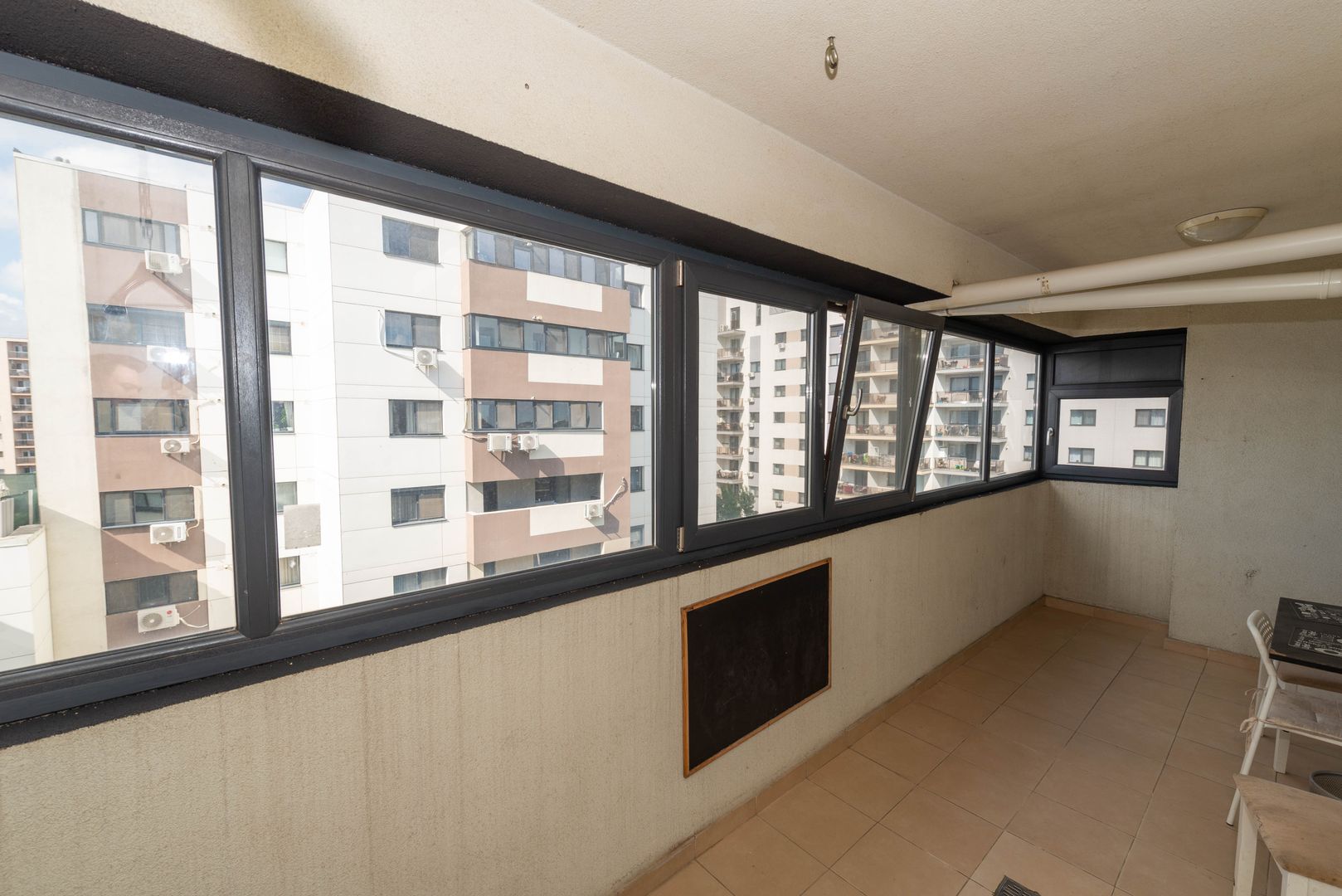 Apartament cu 2 camere de vanzare Metropolitan Residence Brauner - Poză 17