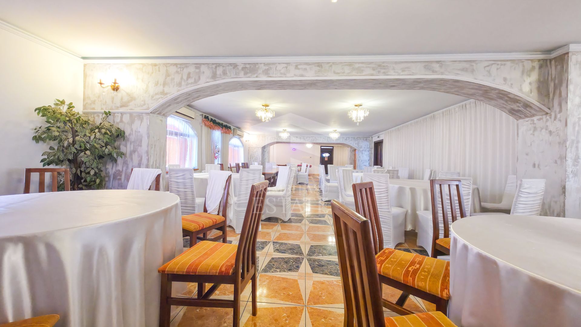 De vânzare – Proprietate comercială tip Restaurant & Salon Evenimente - Poză 21