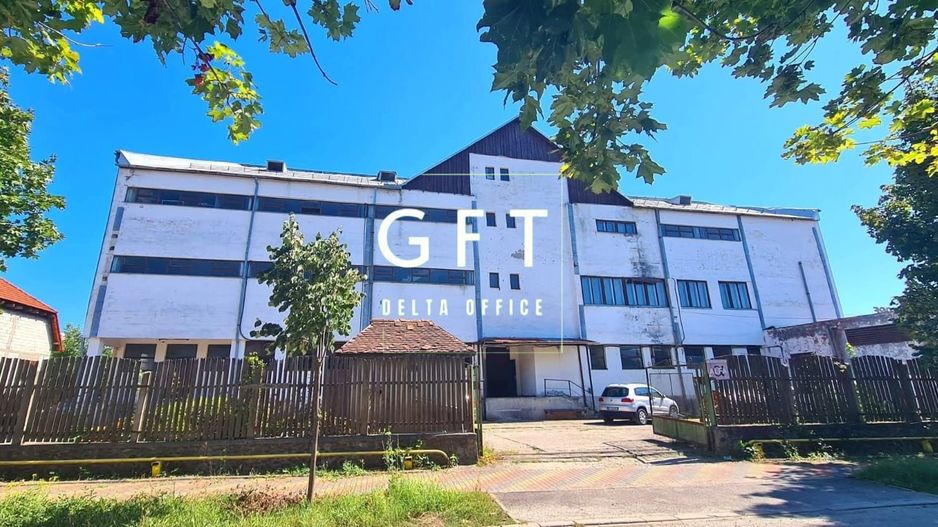 Cladire multifunctionala in Bistrita -3244mp-1.700.000 euro - Poză 1