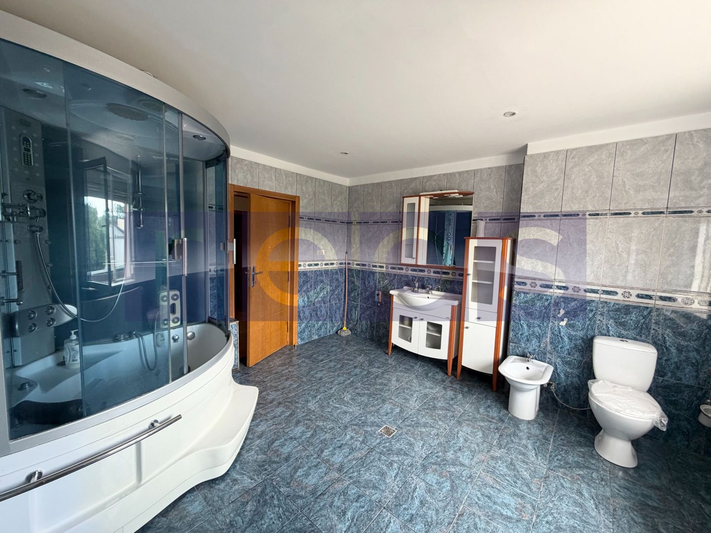 VANZARE VILA | 5 CAMERE | CURTE SUPERBA | ZONA FUNDENI - Poză 10